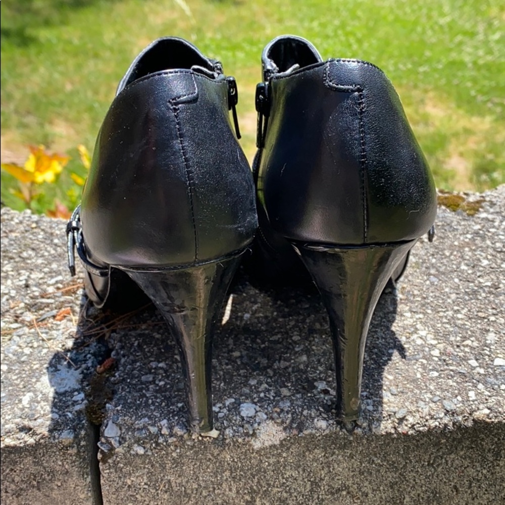 Nine West Ankle Booties Size 9 - Picture 5 of 7